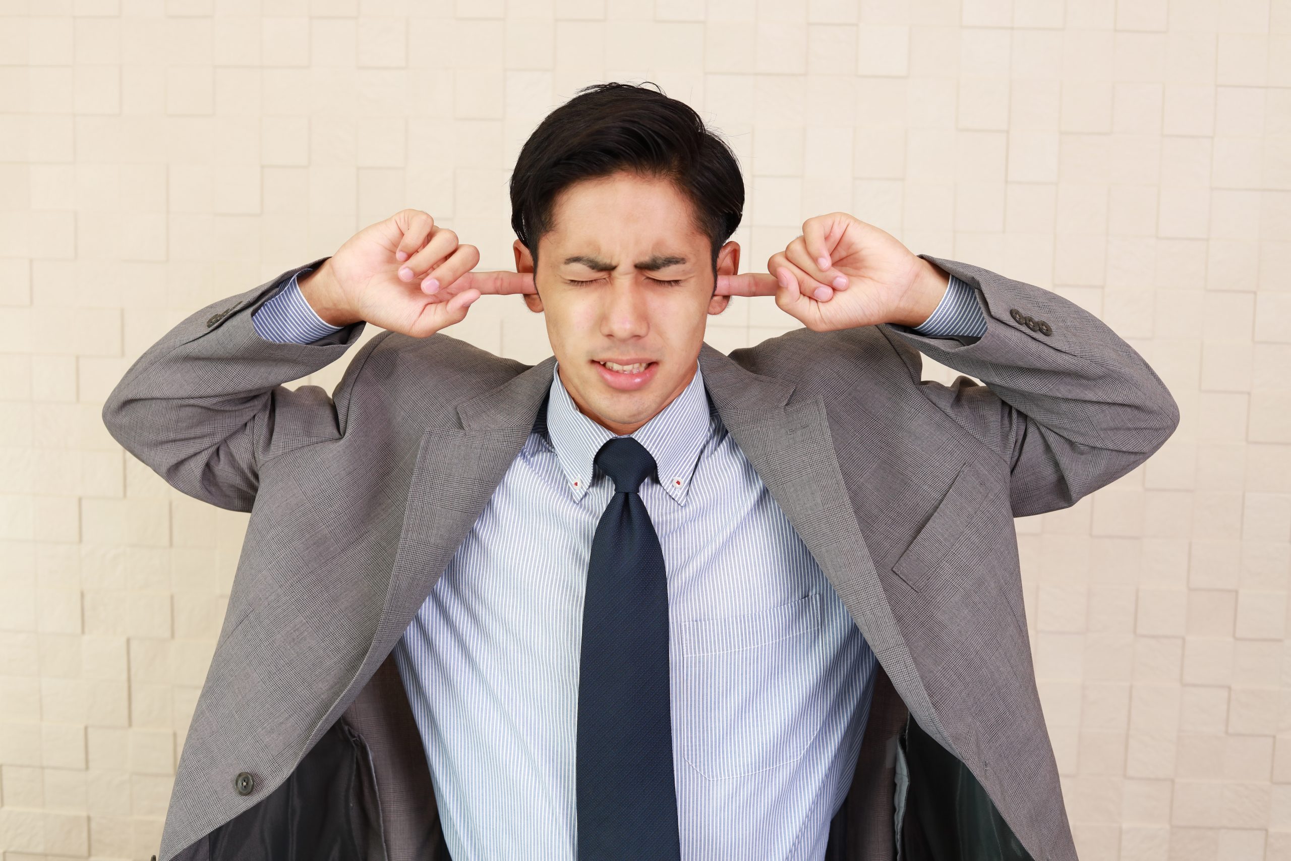 ハウリングとは? 原因・対策をイベント現場目線で完全解説